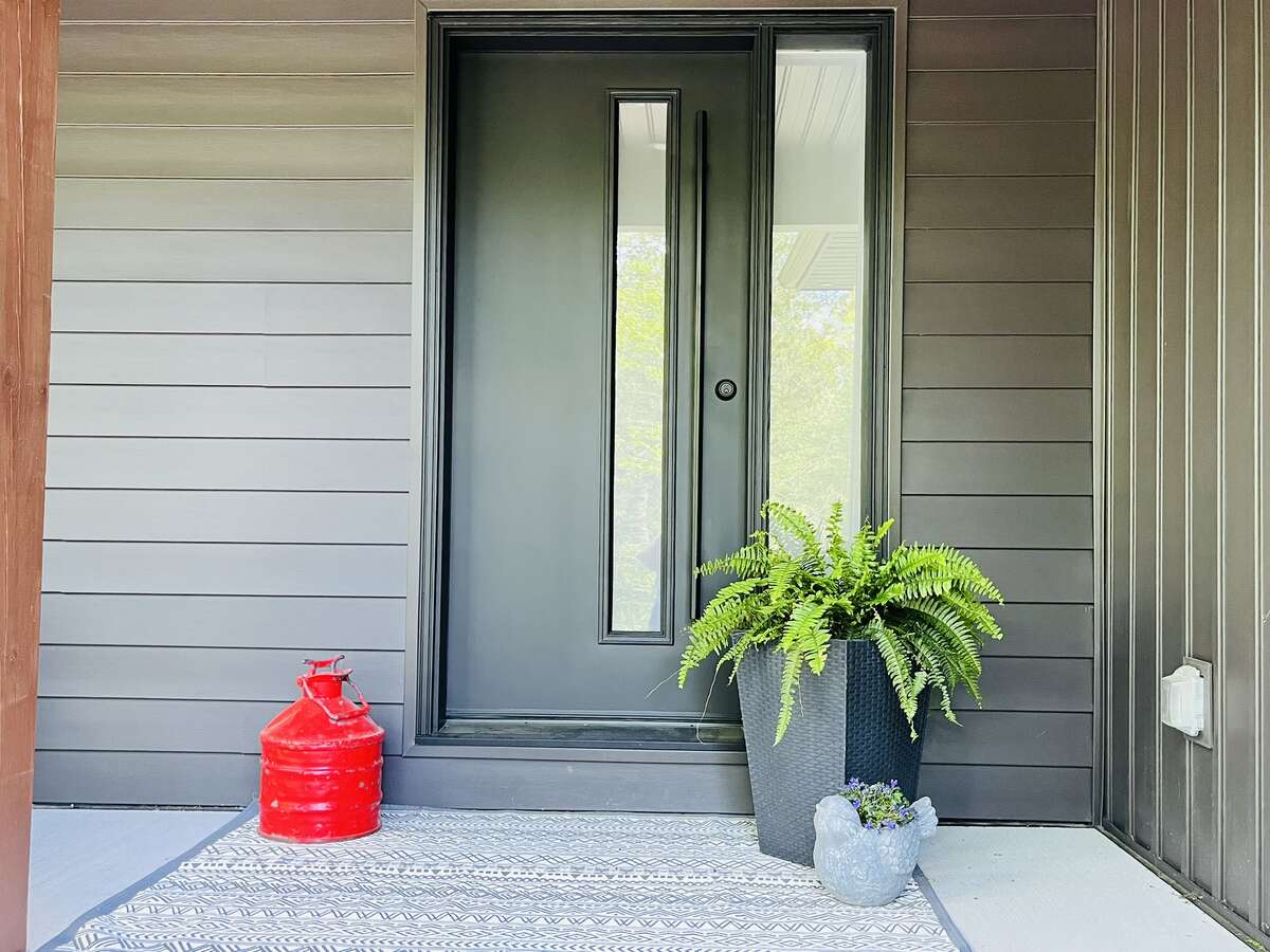 Modern Luxury Meets Country Privacy