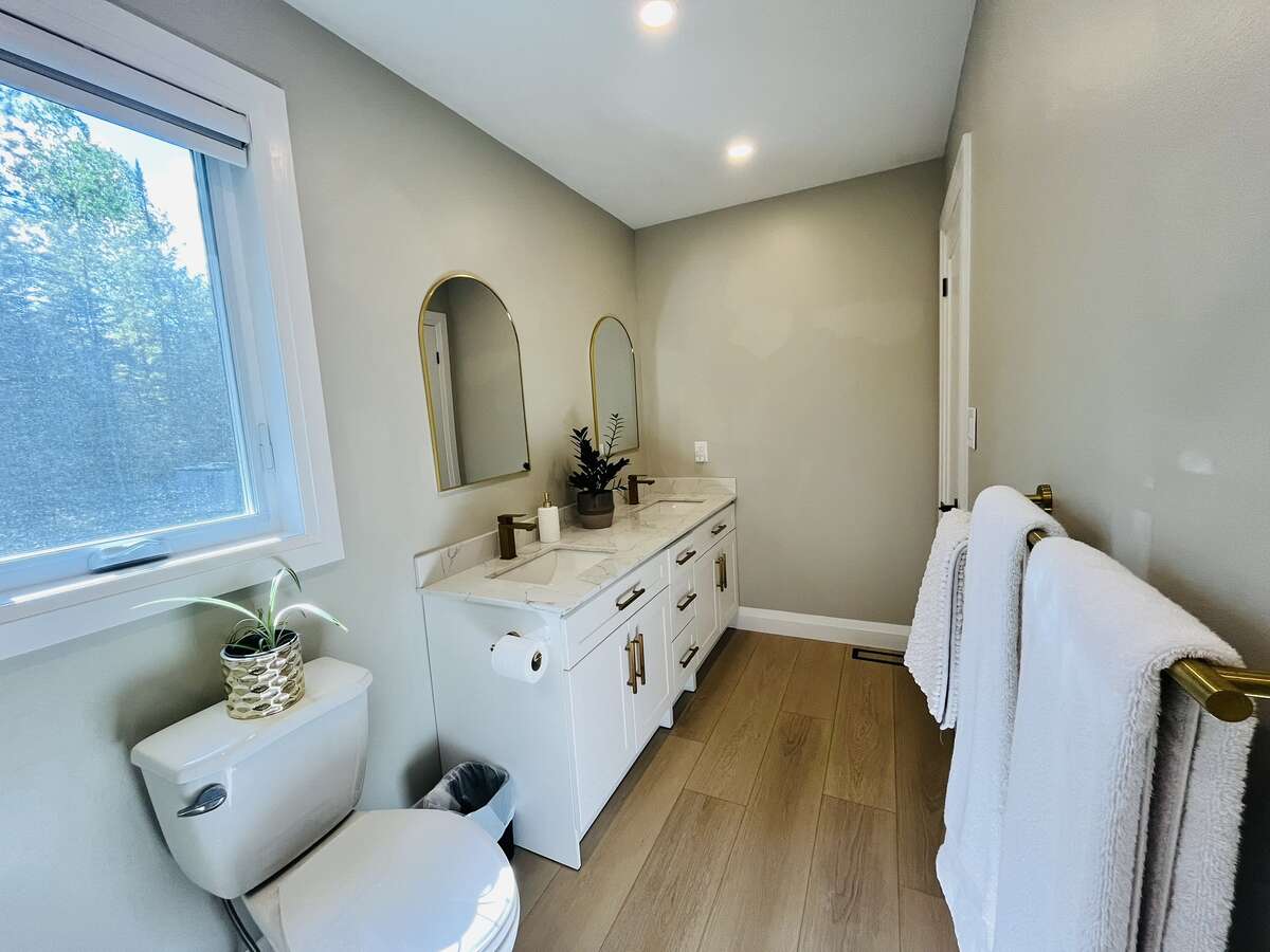 Modern Luxury Meets Country Privacy