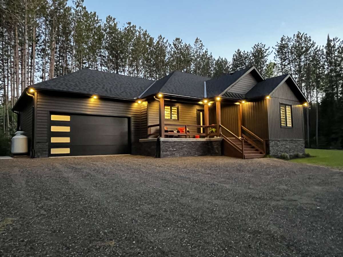 Modern Luxury Meets Country Privacy
