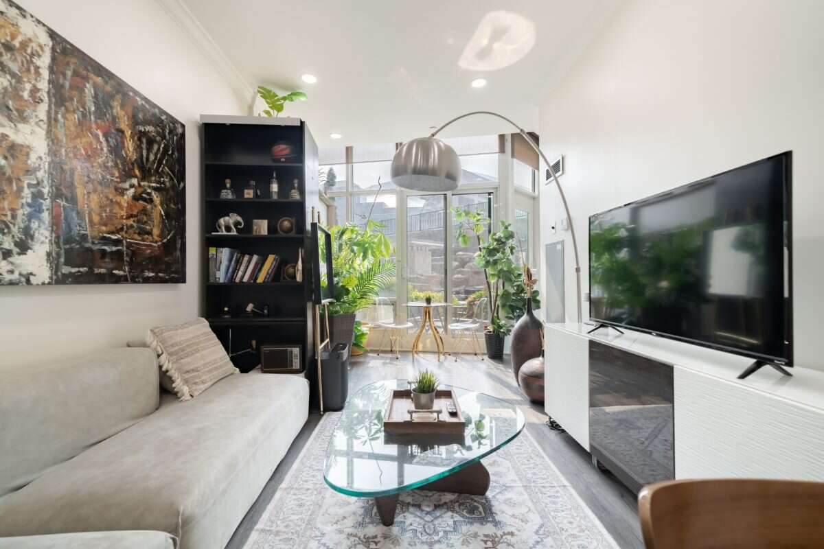 Rare Ground Floor High Ceilings w/ CN Tower Views