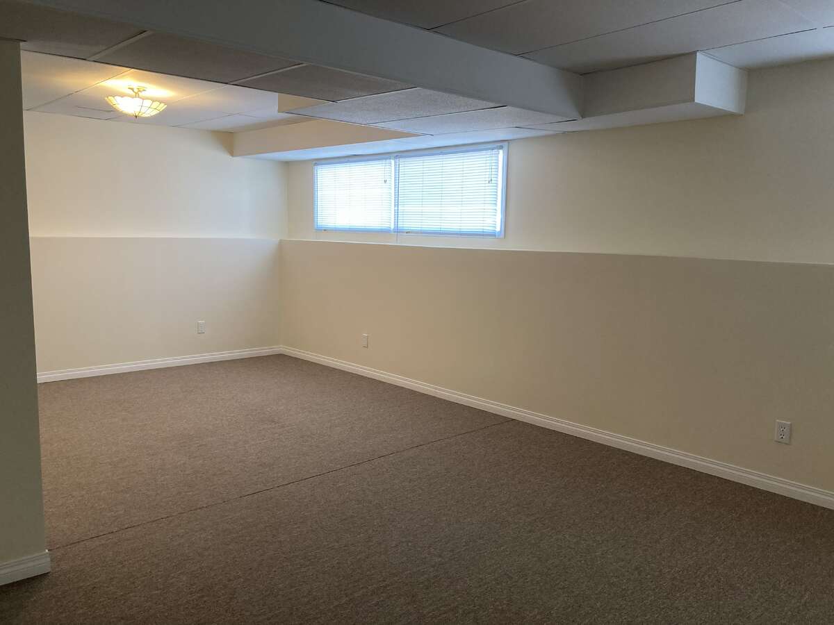 Family Room Unfurnished