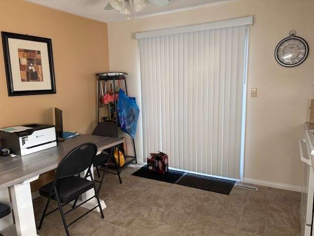 Kitchen Dinning Area