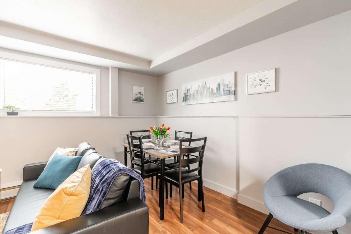 Triplex and fourplex package with 6.19% cap rate