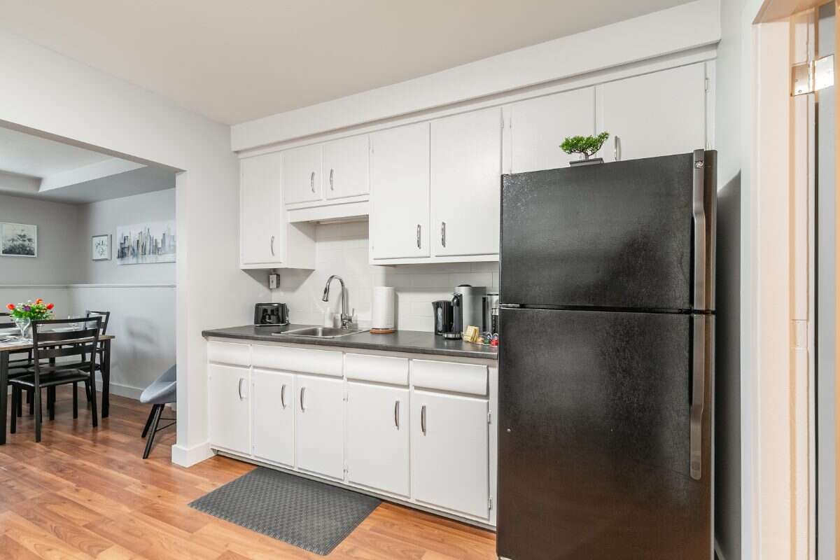 Triplex and fourplex package with 6.19% cap rate