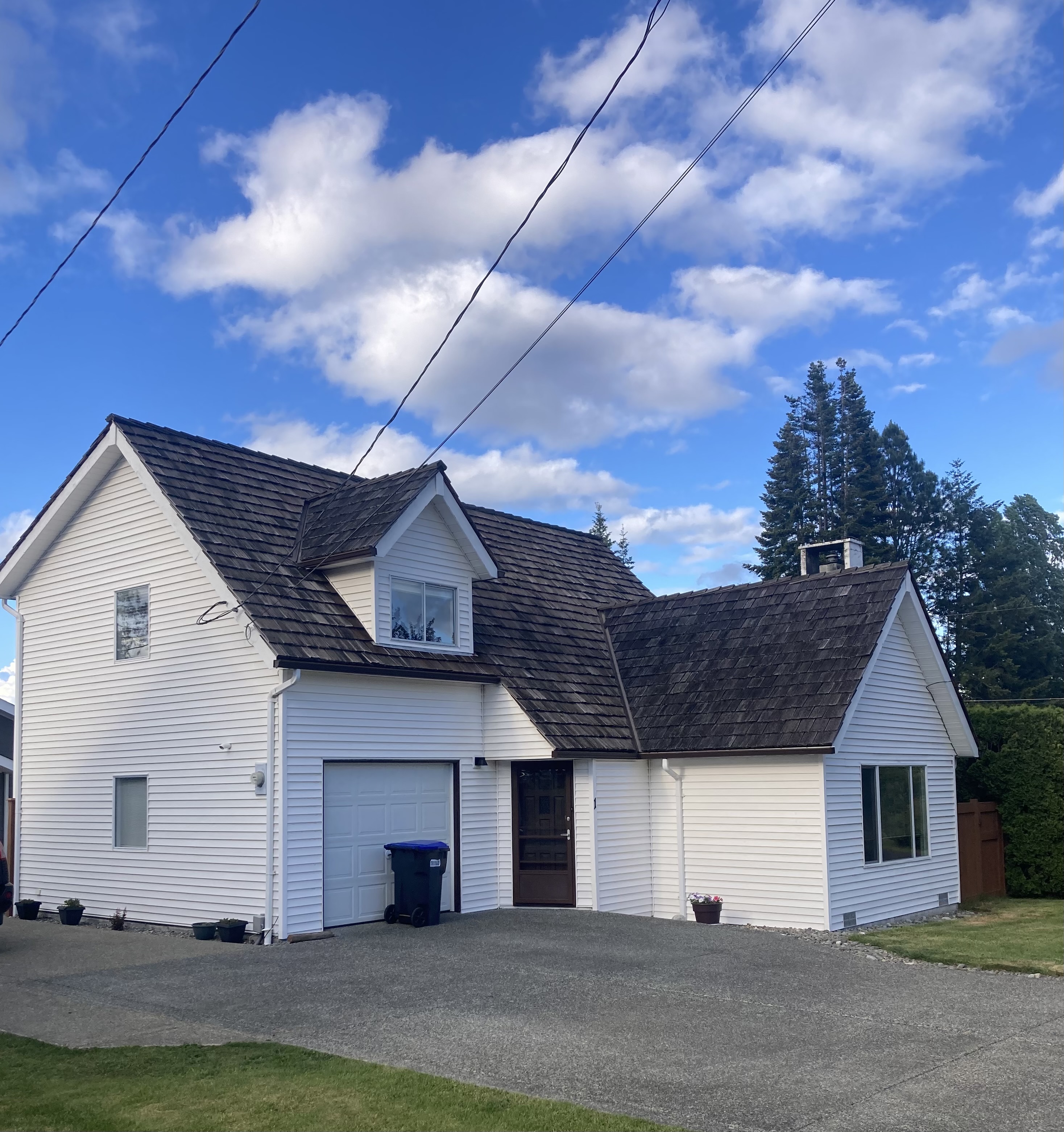 Beautiful Home and Cottage on One Private Property