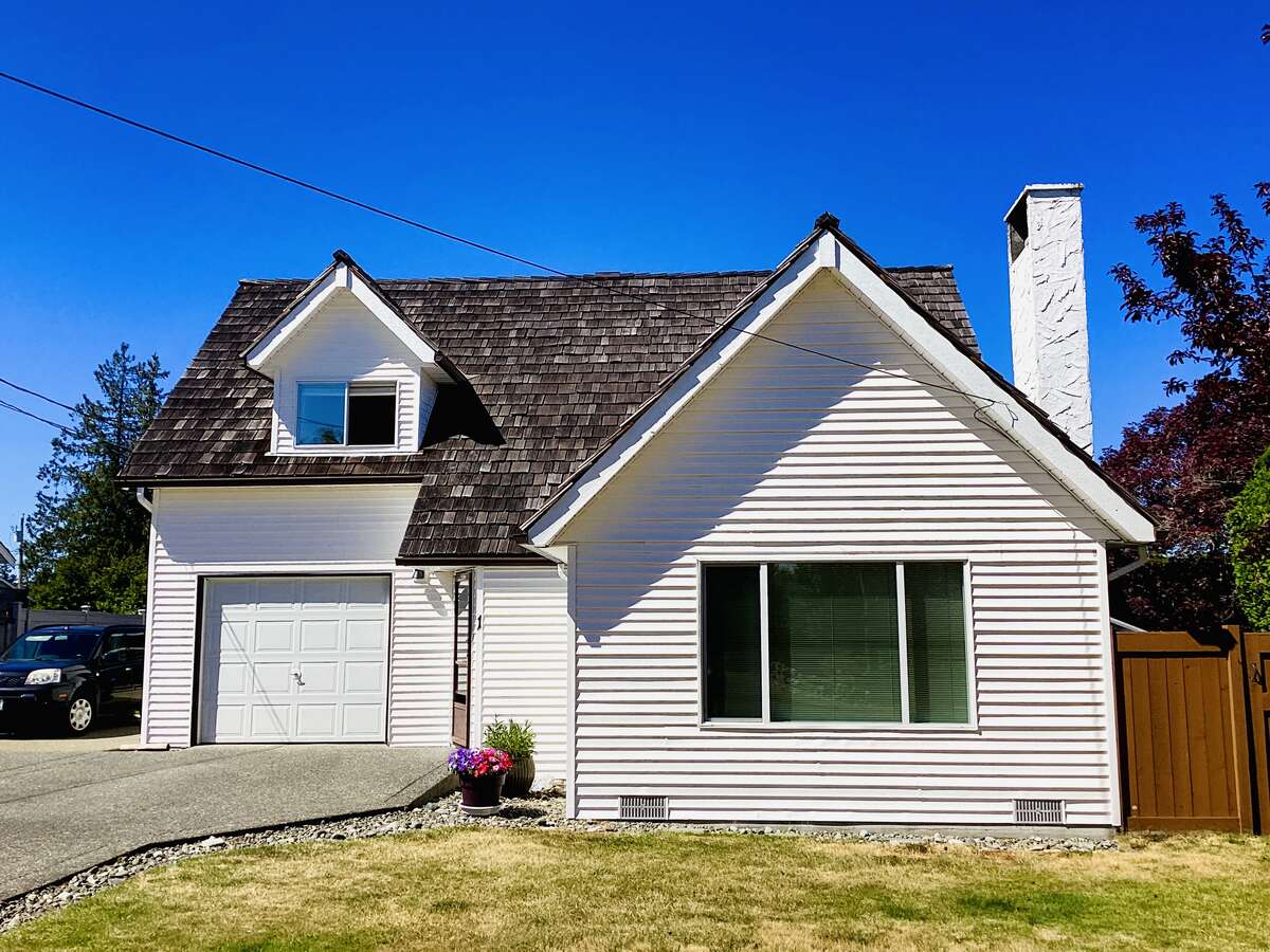 Main house, 1 Sylvan Crescent, Parksville