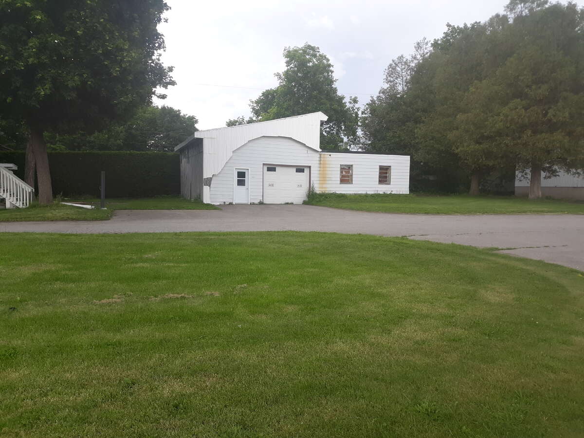 Land for sale in Laval west