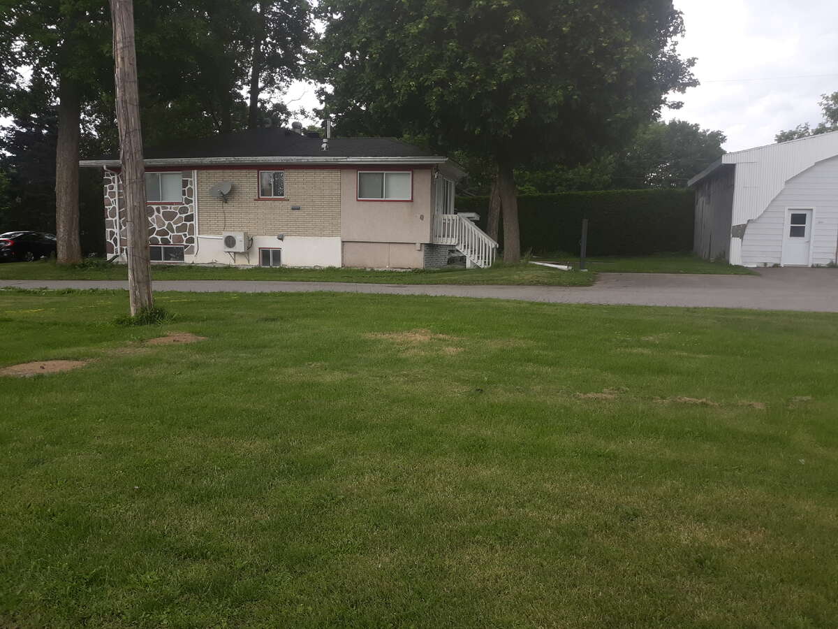 Land for sale in Laval west