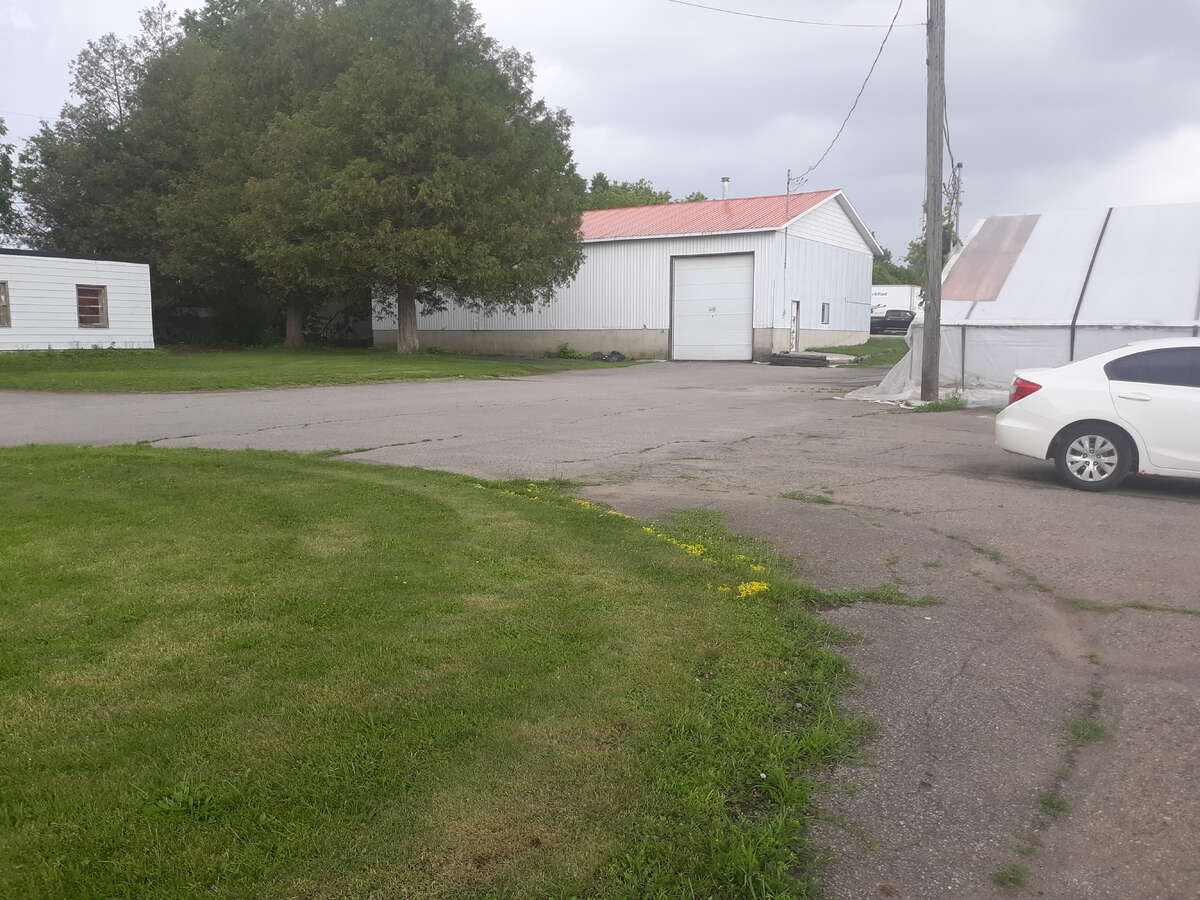 Land for sale in Laval west