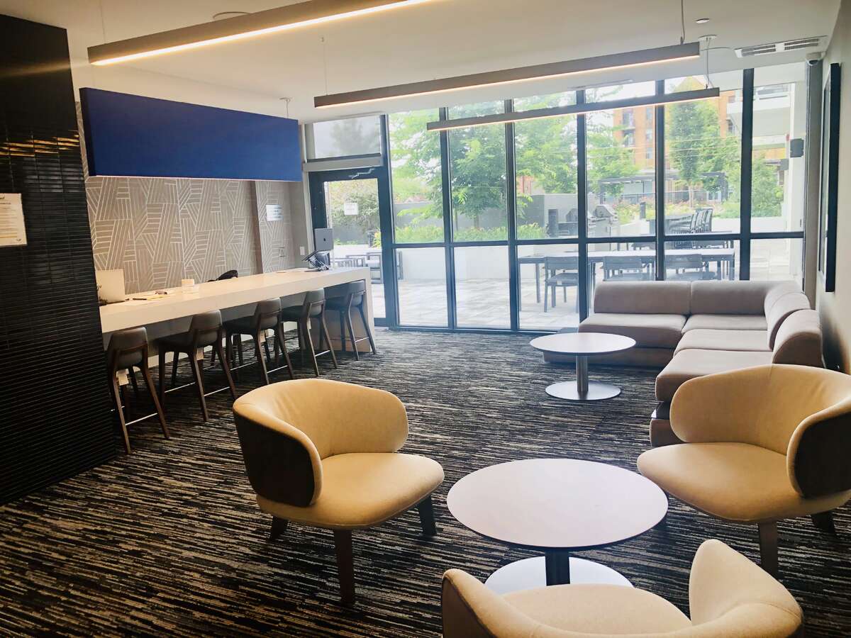 building Lounge