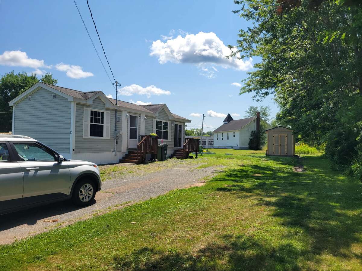 Cozy Mobile In The Heart Of Stewiacke - Freehold!