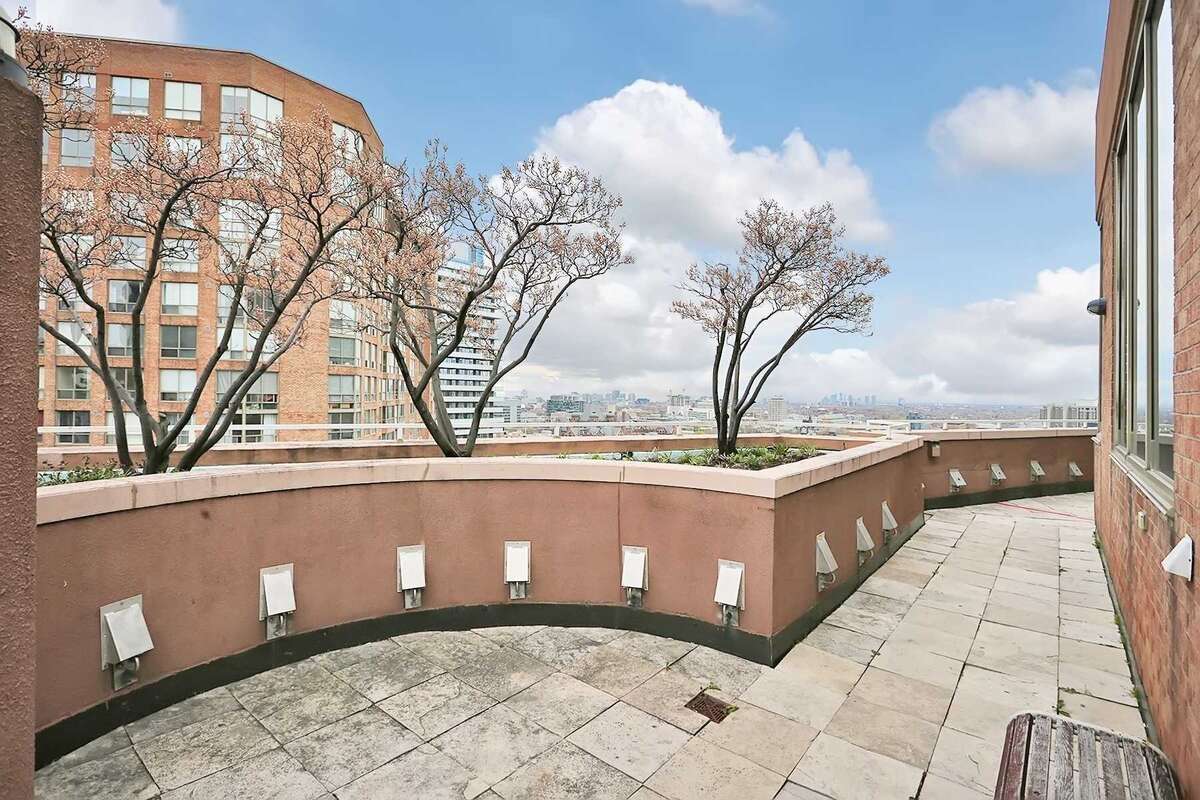 1055 Bay Street Condo For Sale