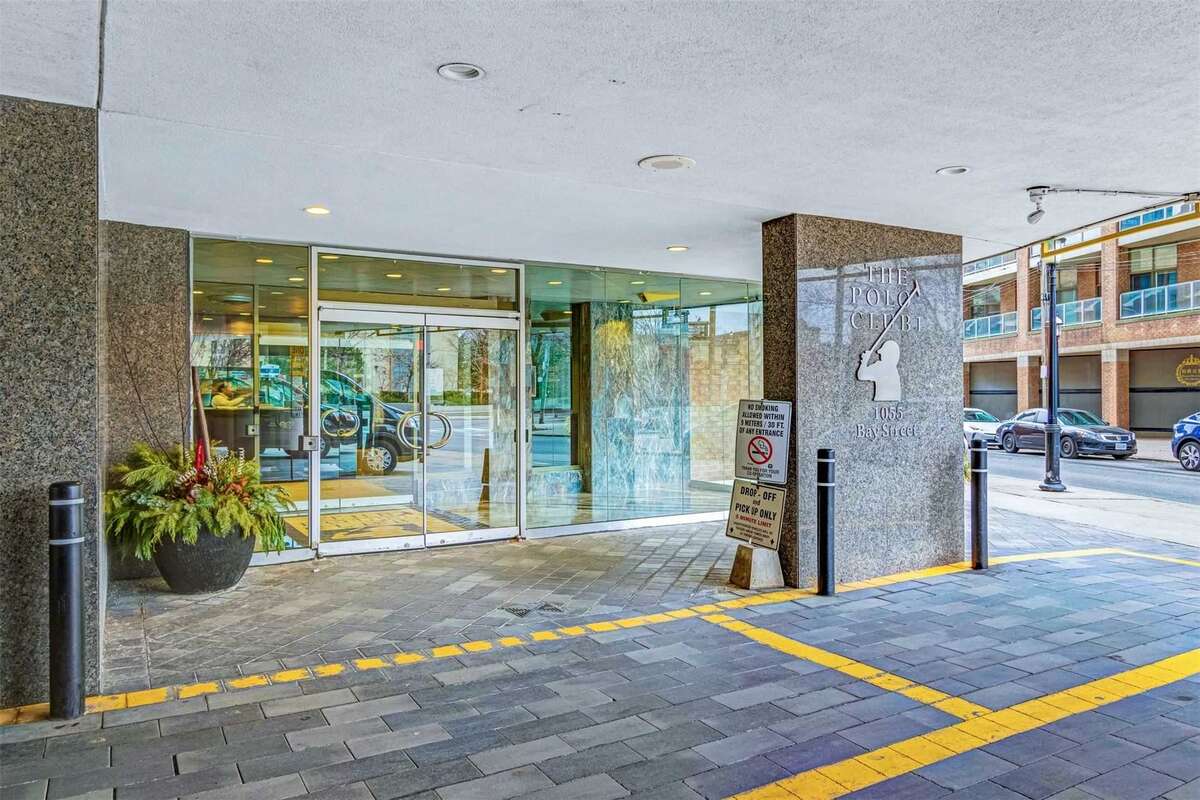 1055 Bay Street Condo For Sale
