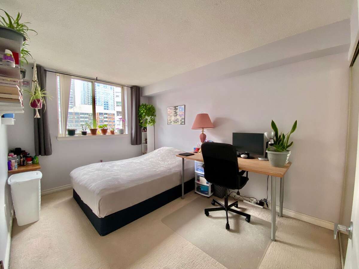 1055 Bay Street Condo For Sale