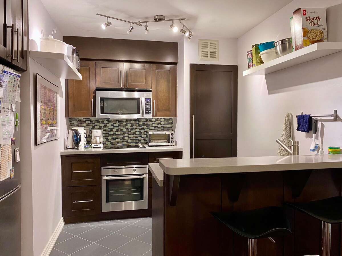 1055 Bay Street Condo For Sale