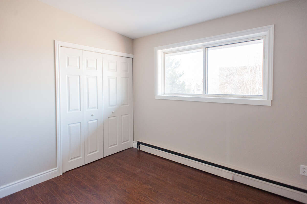 Refined 2BR Riverside Apt |All-In |Balcon |Parking
