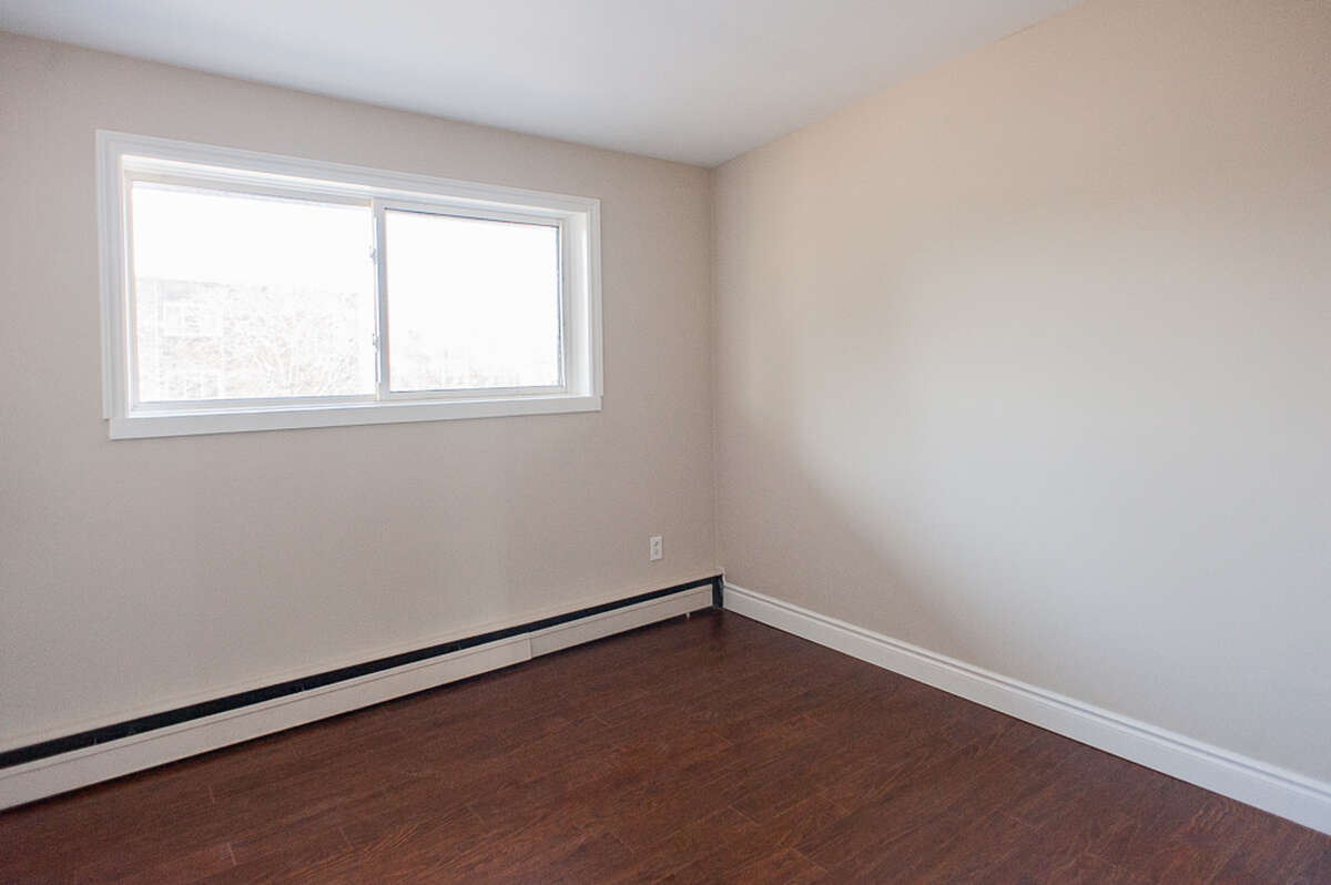 Refined 2BR Riverside Apt |All-In |Balcon |Parking