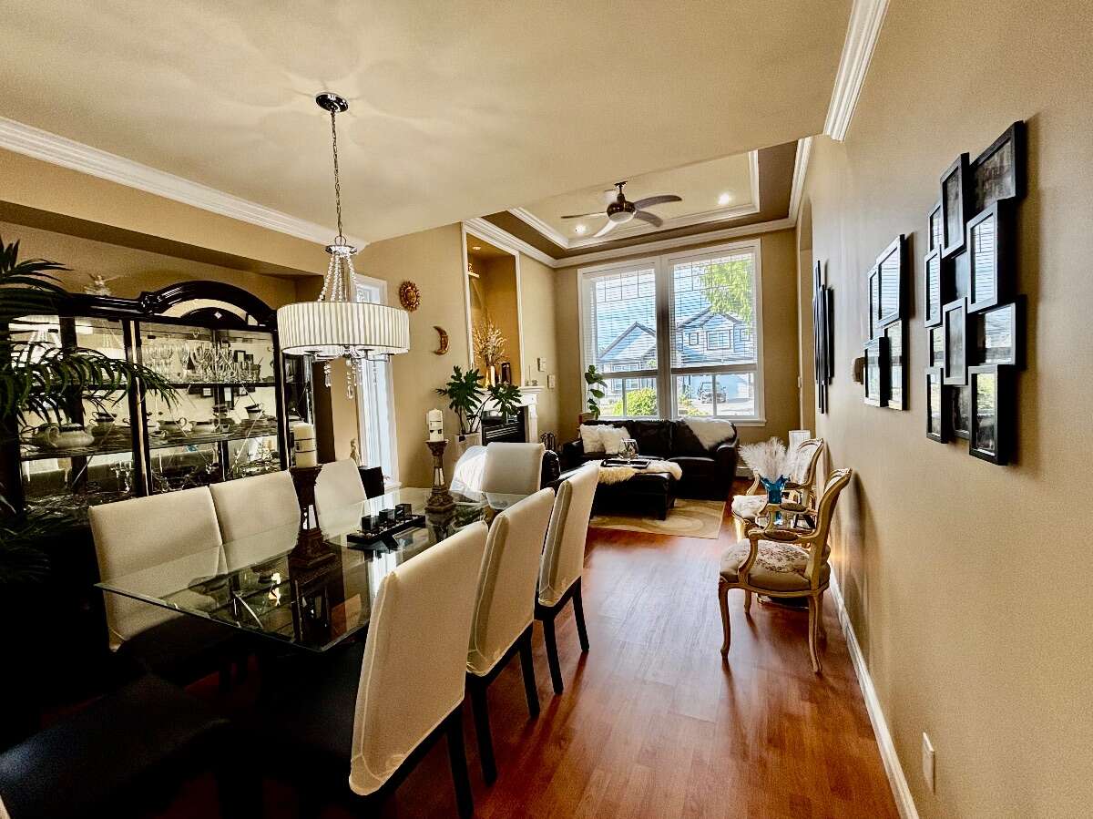 Spacious 5 Bed, 5 Bath North Delta Home