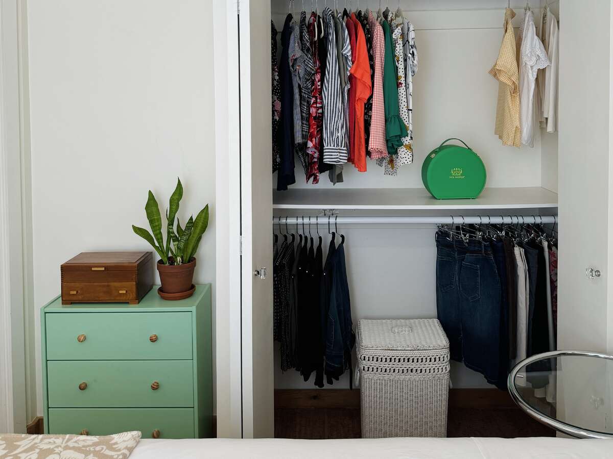 Plus double closet at entrance.
