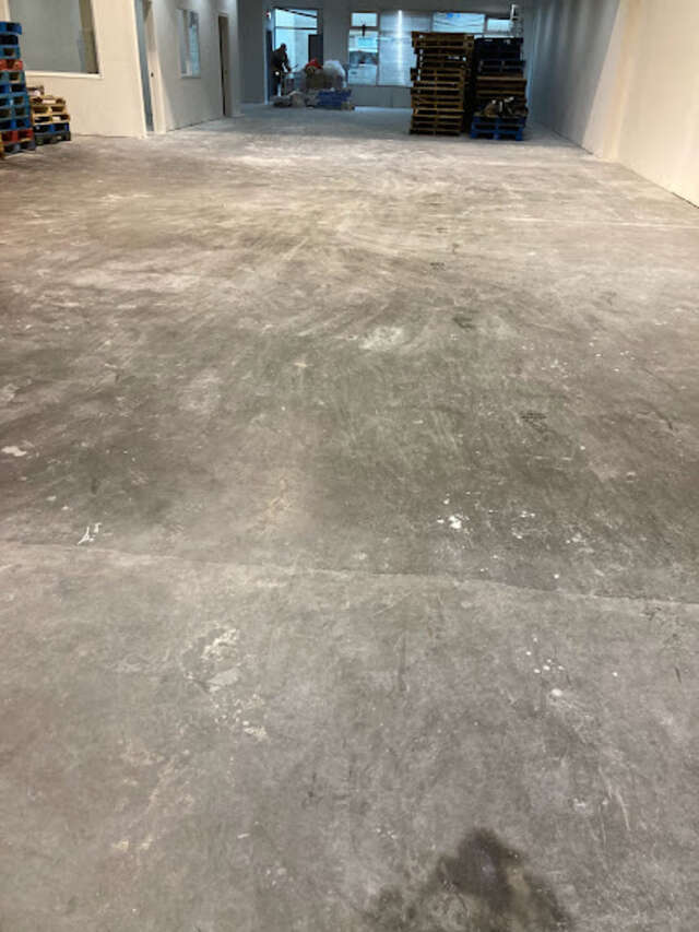 Warehouse for Sale 4919 SF Richmond Dock loading
