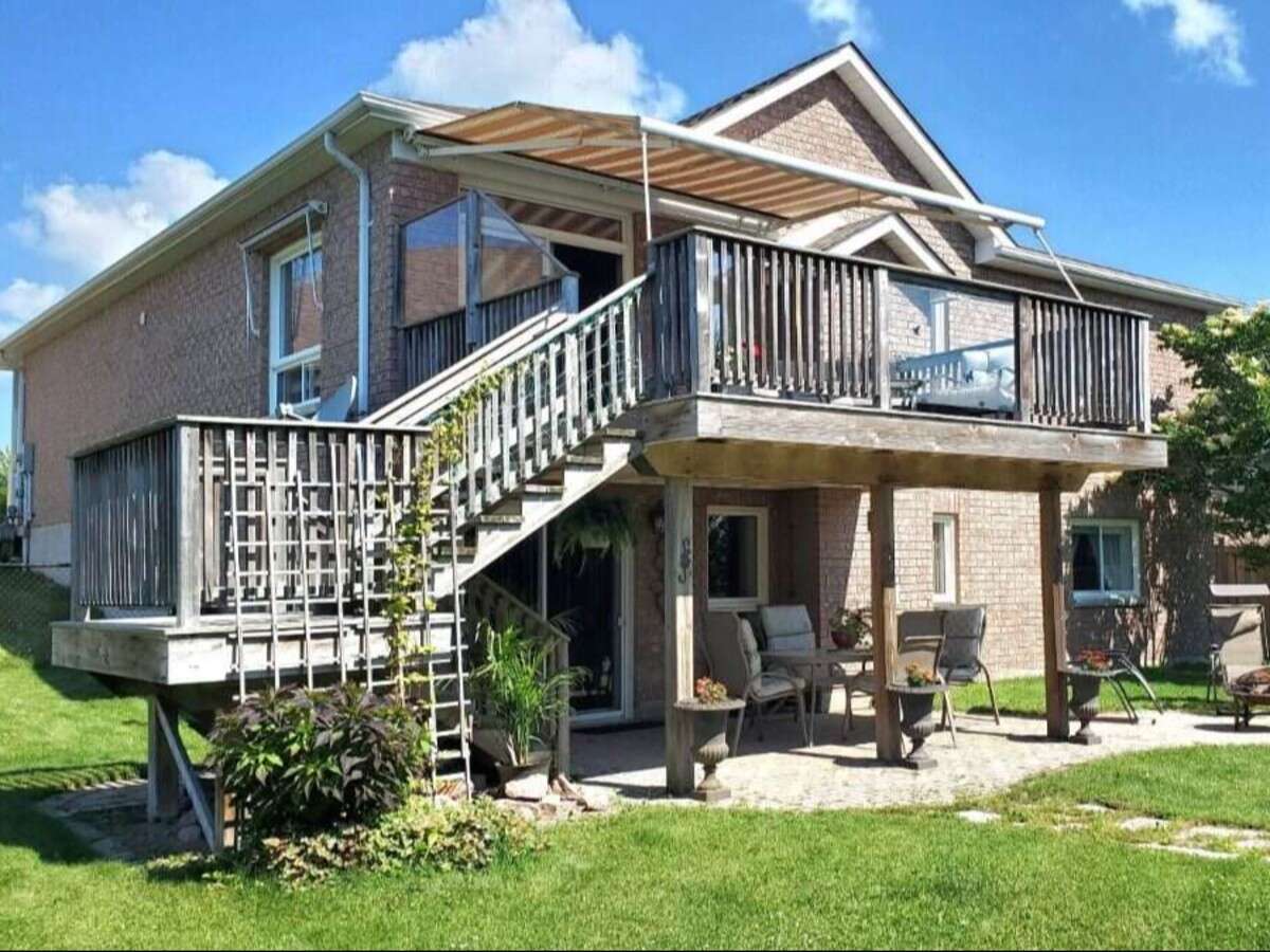 305 O'connor Crt