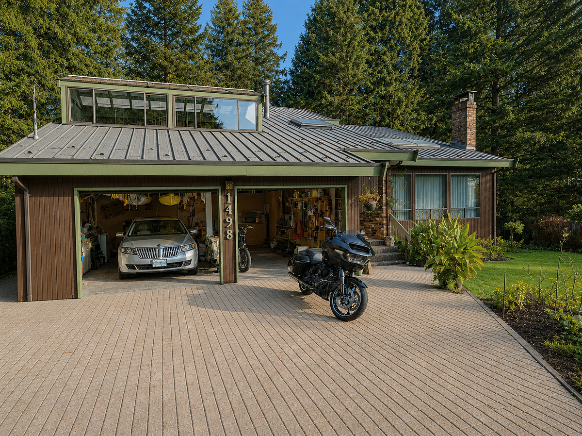 Private Family Retreat Backing Onto Doran Park
