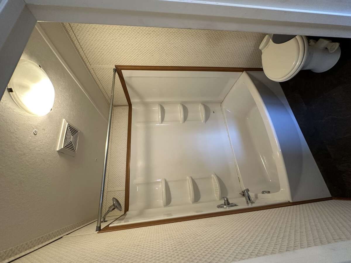 Modular Office - Bathroom 2
