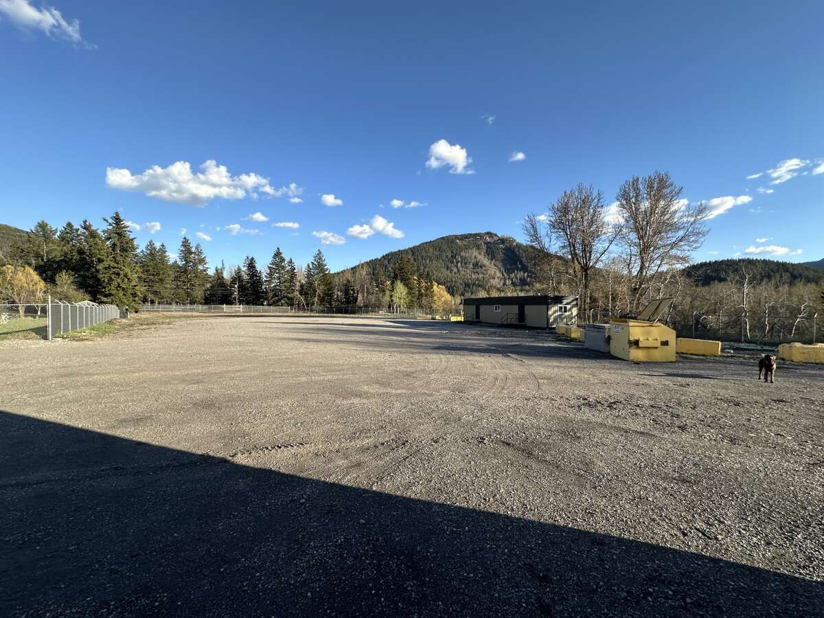 Back of property behind shop