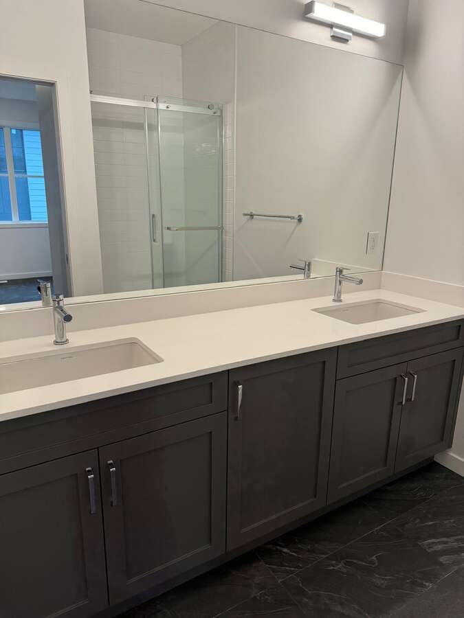 Upgraded Ensuite Dual Sink