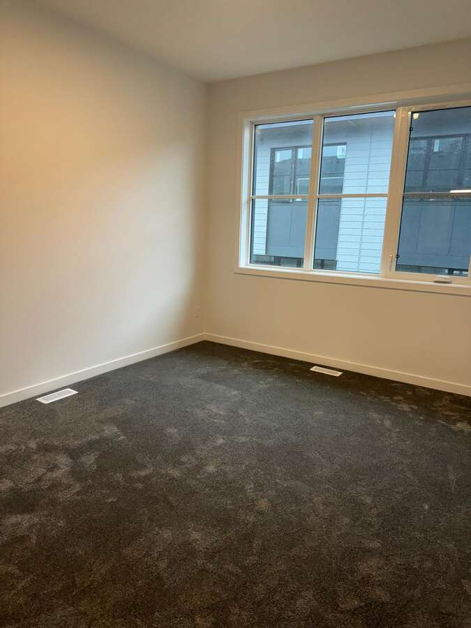!st Room