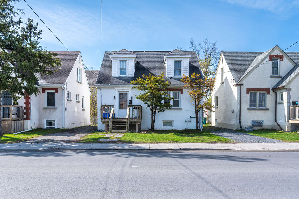 550 Brock Street