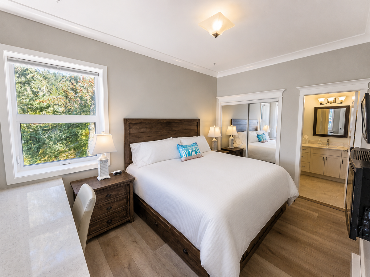Furnished Oceanfront Townhome in Greater Victoria