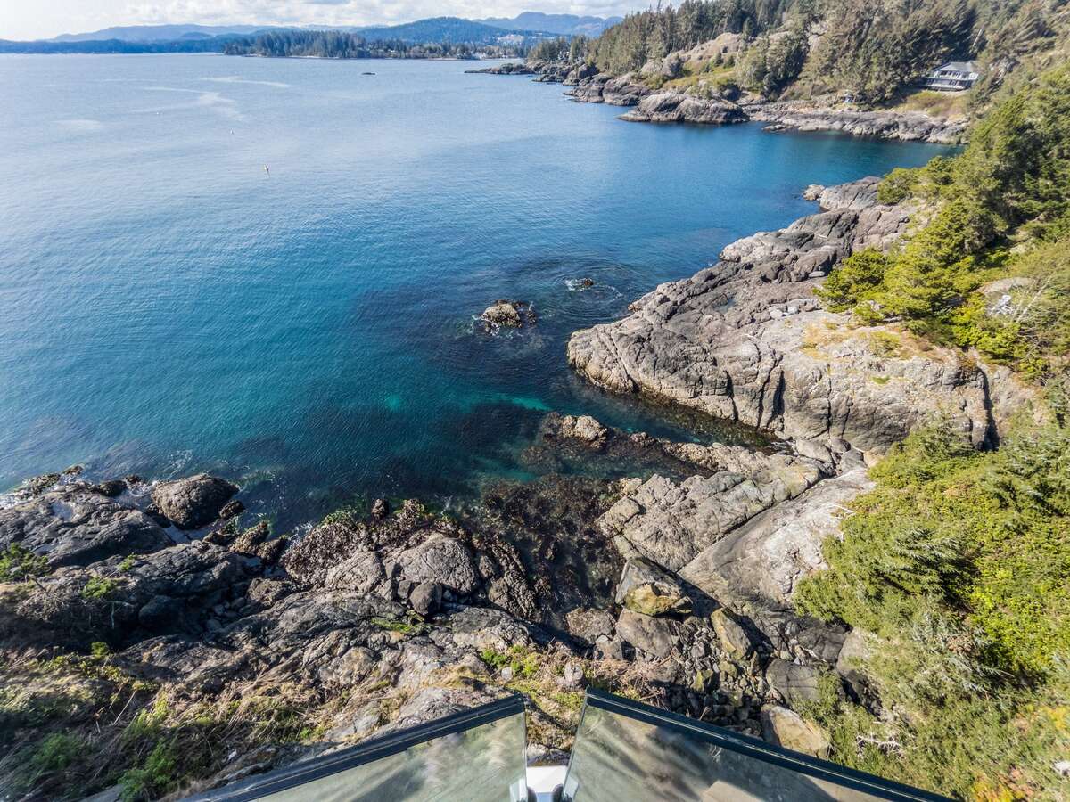 Furnished Oceanfront Townhome in Greater Victoria
