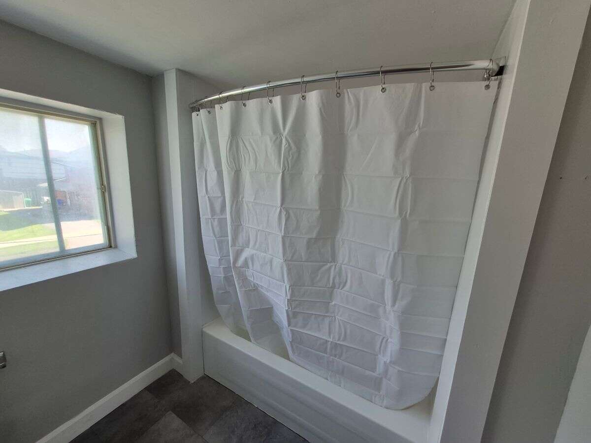 2nd Floor Bathroom