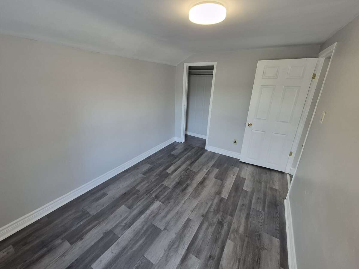 2nd Floor NE Bedroom