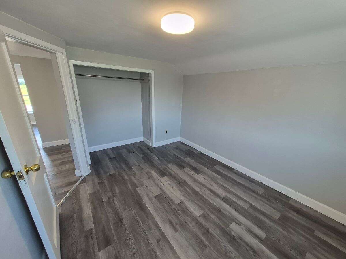 2nd Floor SE Bedroom