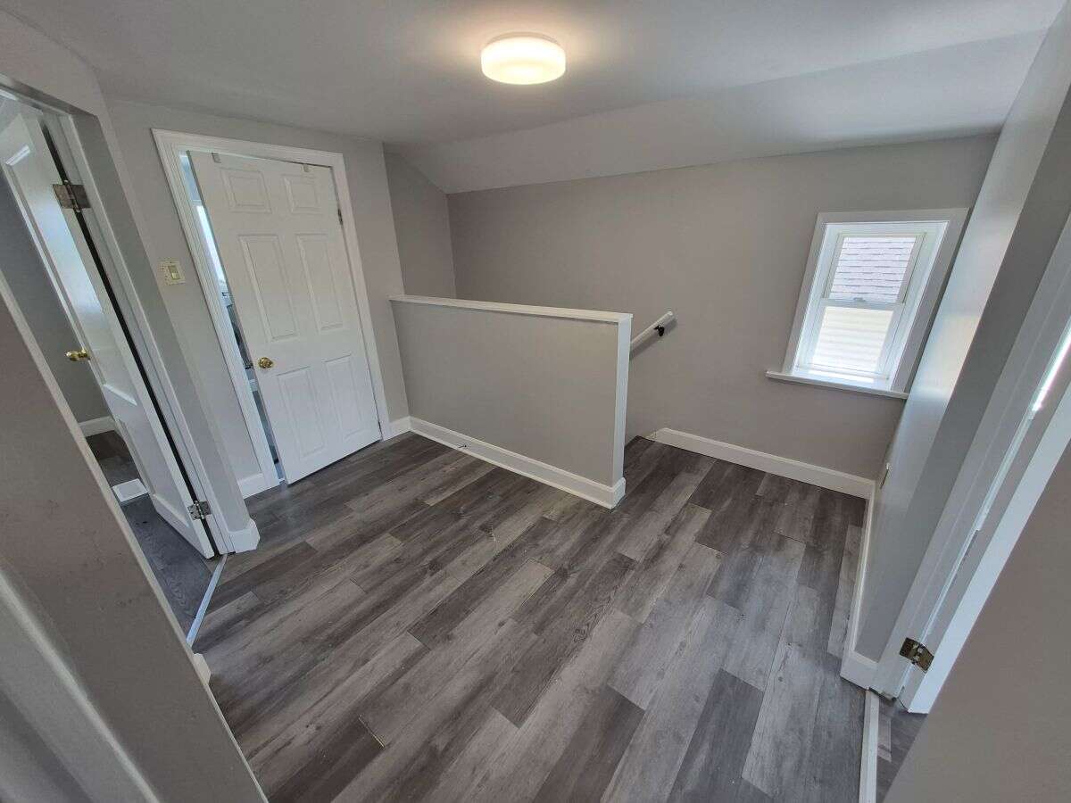 2nd Floor Landing