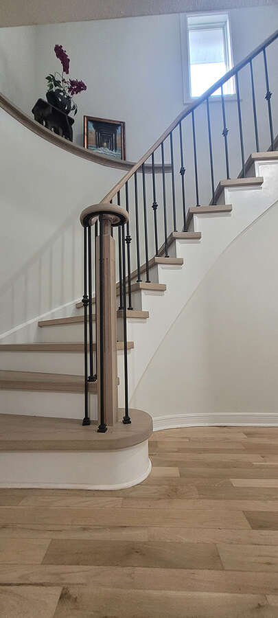 1/2 bath -main floor