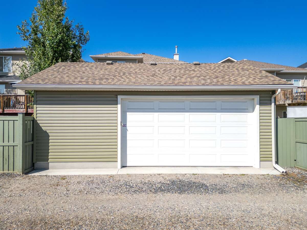 Expansive rear triple garage!