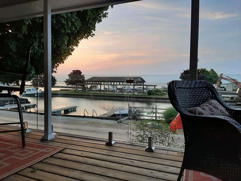 Amazing sunrises in this 50+ Lakeside community