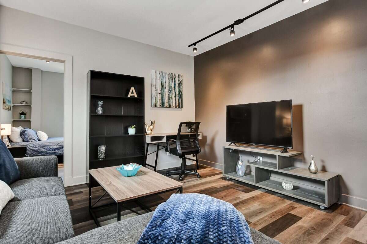 Fully Renovated 4-Unit Multifamily in North Vanier