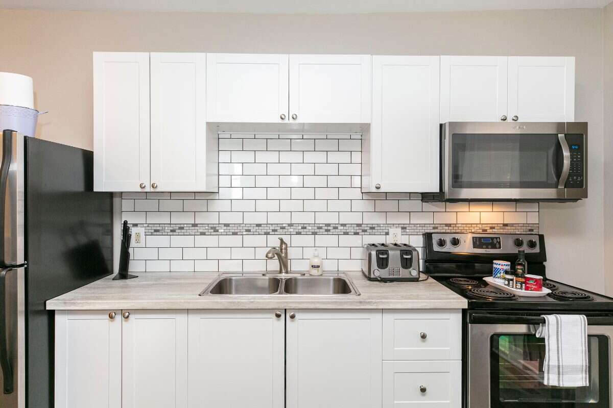 Fully Renovated 4-Unit Multifamily in North Vanier