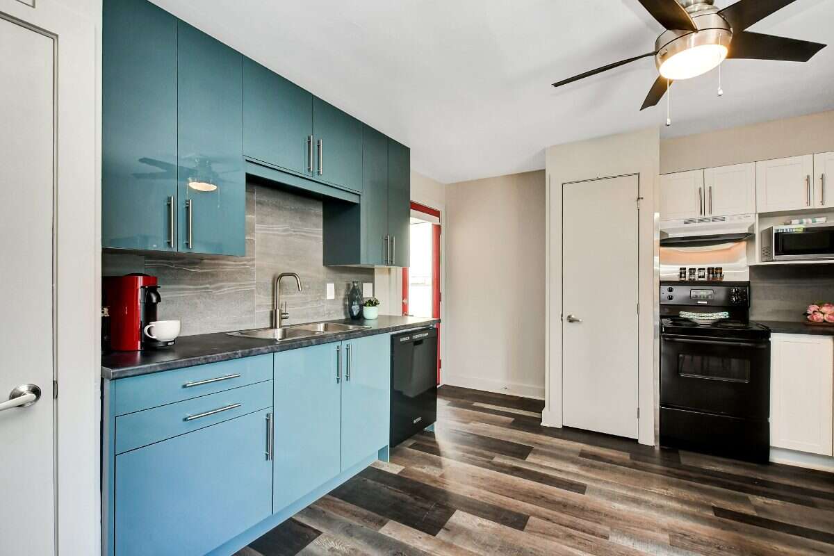 Fully Renovated 4-Unit Multifamily in North Vanier