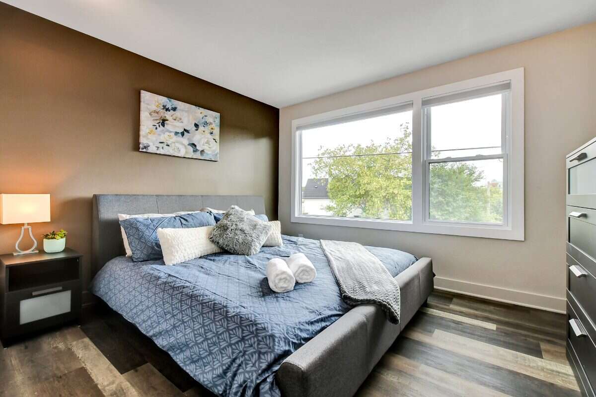 Fully Renovated 4-Unit Multifamily in North Vanier