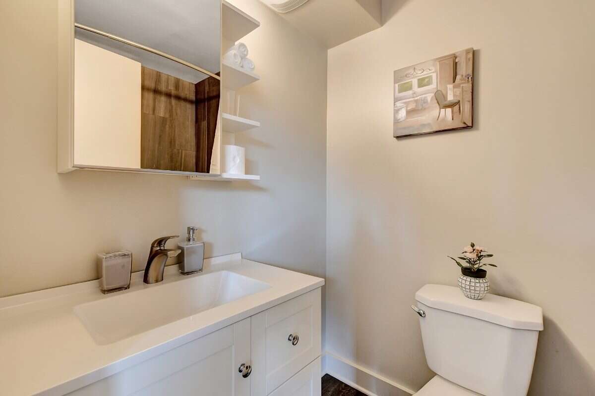 Fully Renovated 4-Unit Multifamily in North Vanier
