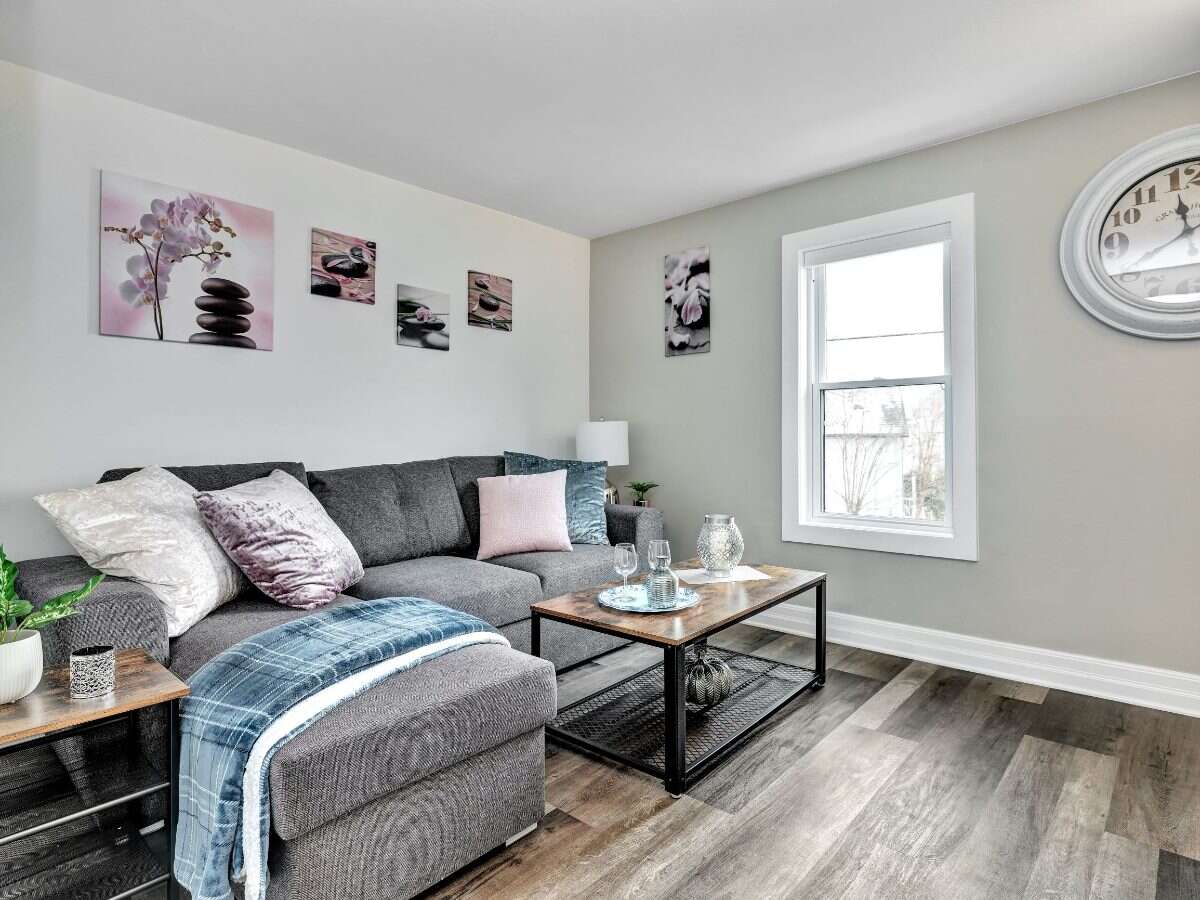 Fully Renovated 4-Unit Multifamily in North Vanier