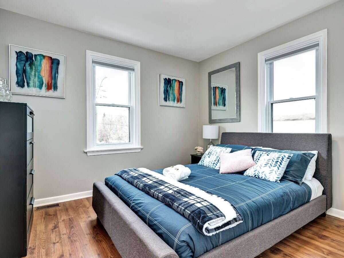 Fully Renovated 4-Unit Multifamily in North Vanier