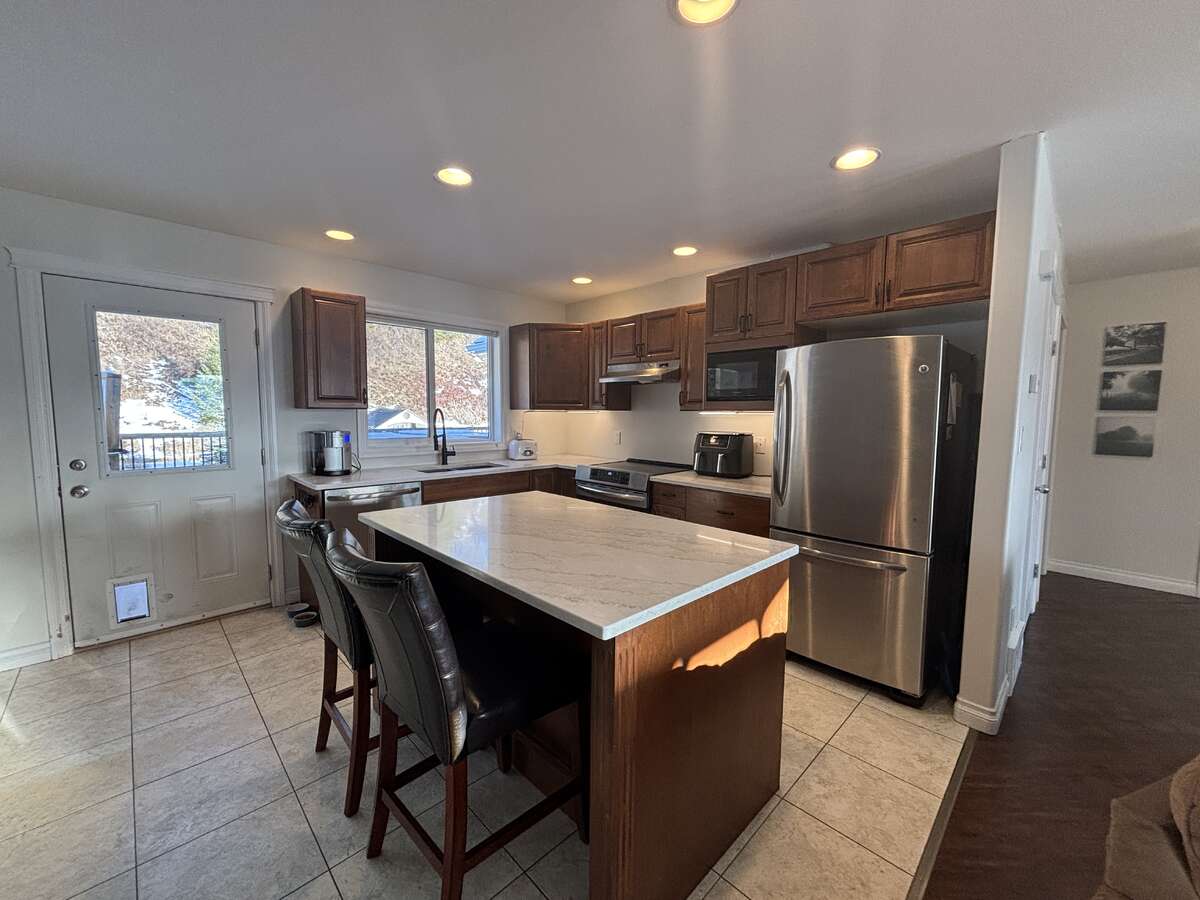 Main unit kitchen