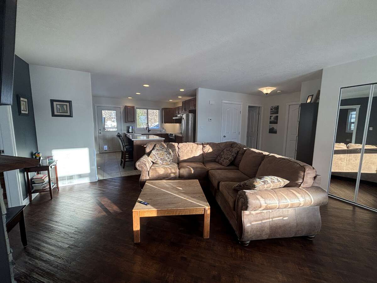 Main unit living room