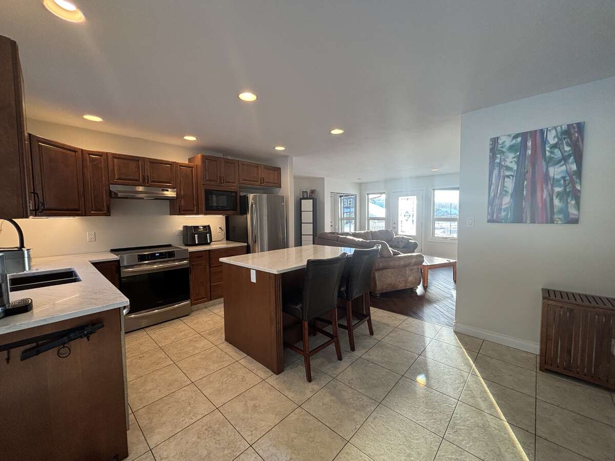 Main unit kitchen